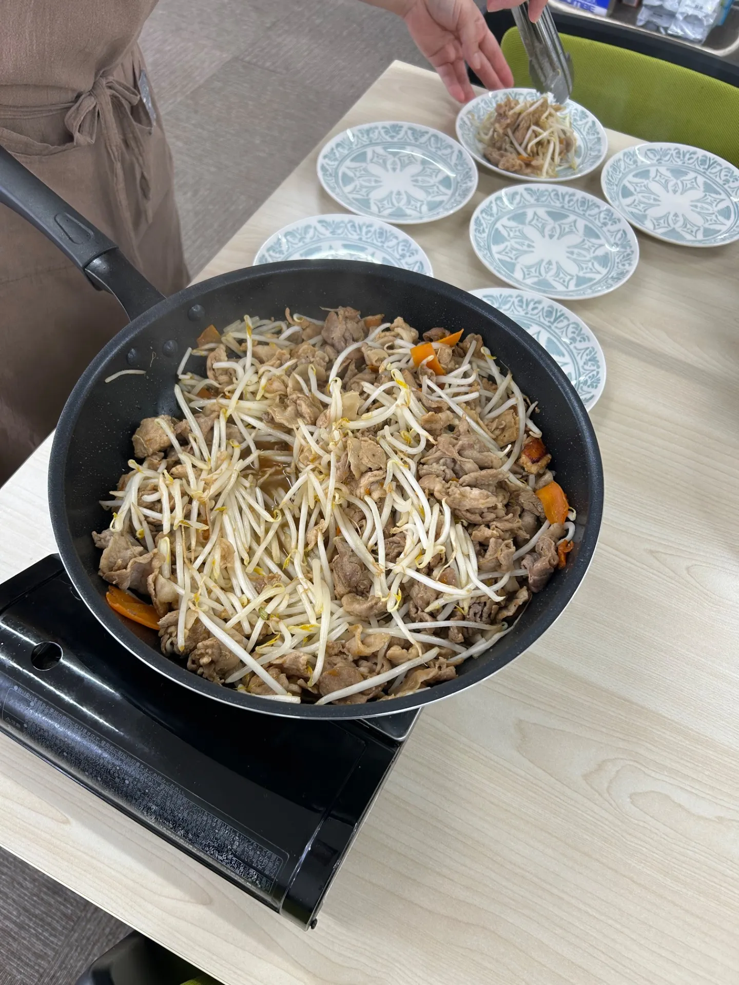本日のランチ ~豚もやし炒め~